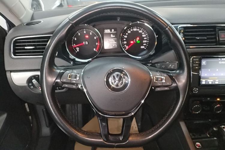 Used Volkswagen Sagitar 2017 1.6L Automatic Comfort Model Steering Wheel