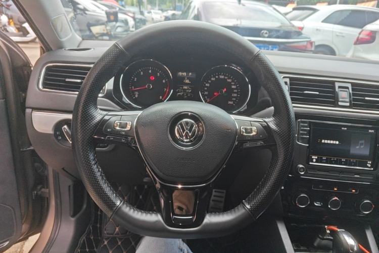 Used Volkswagen Sagitar 2017 1.6L Automatic Comfort Model Steering Wheel