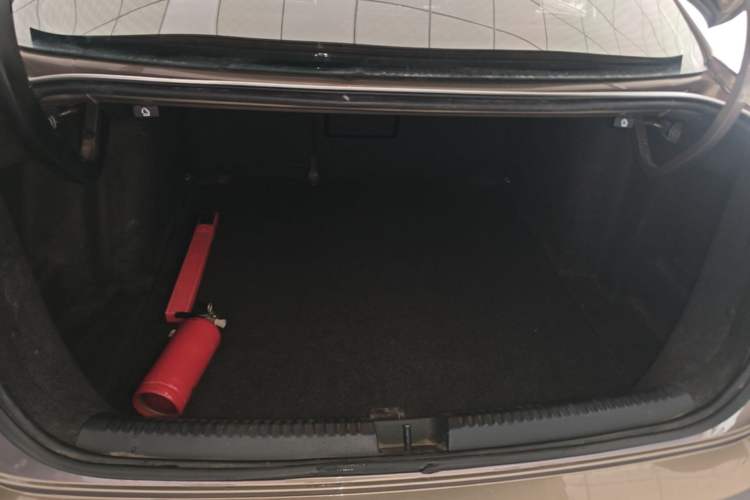 Used Volkswagen Sagitar 2017 230TSI Automatic Comfort Version Trunk