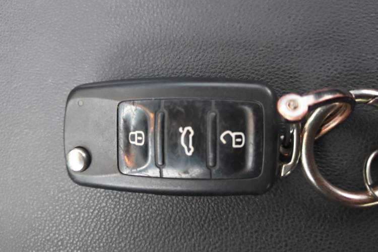 Used Volkswagen Sagitar 2017 1.6L Automatic Comfort Model Vehicle Key