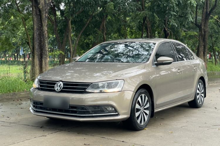 Used Volkswagen Sagitar 2017 1.6L Automatic Comfort Model Guazi used car, China used car export, Used car for sale, Used  cars, Cheapest cars for sale