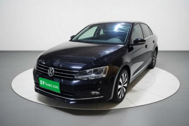 Ojetý Volkswagen Sagitar 2018 1.6L Automatic Comfort Model