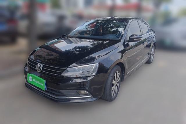 Ojetý Volkswagen Sagitar 2018 180TSI DSG Prestige Edition