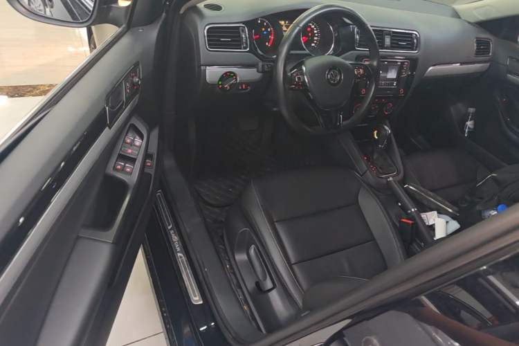 Used Volkswagen Sagitar 2018 1.6L Automatic Comfort Model Driver Seat