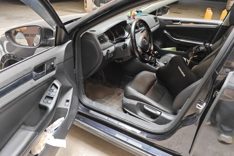 Used Volkswagen Sagitar 2018 1.6L Manual Comfort Model Driver Seat