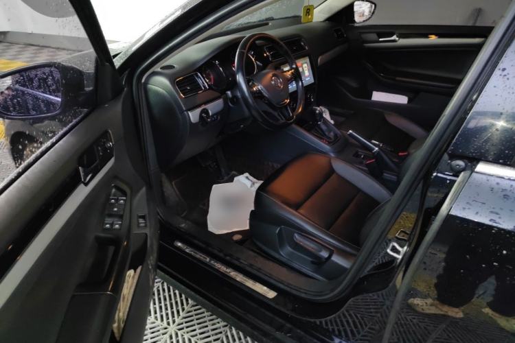 Used Volkswagen Sagitar 2018 280TSI DSG Comfort Model Driver Seat
