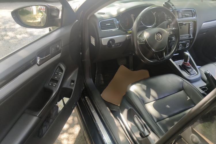 Used Volkswagen Sagitar 2018 280TSI DSG Ignite Edition Driver Seat
