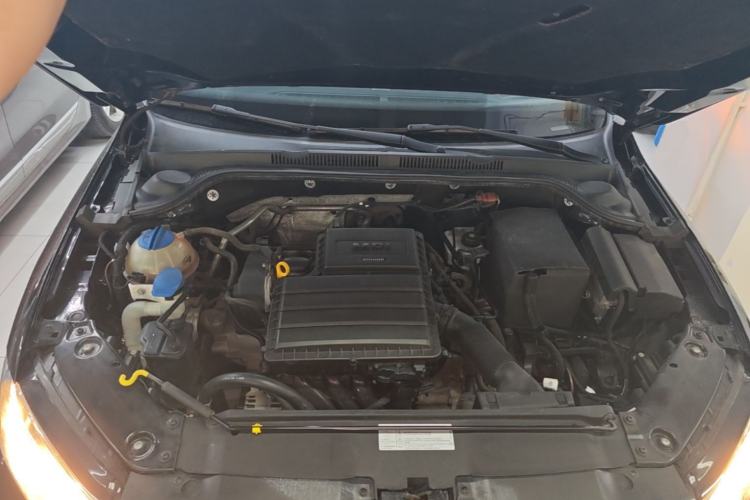 Used Volkswagen Sagitar 2018 1.6L Automatic Comfort Model Engine Bay