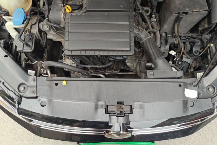 Used Volkswagen Sagitar 2018 1.6L Automatic Comfort Model Engine Bay