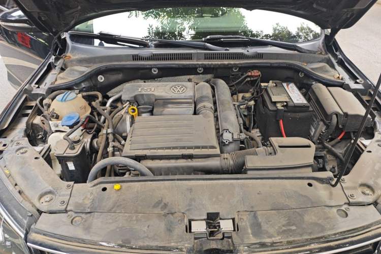 Used Volkswagen Sagitar 2018 280TSI DSG Ignite Edition Engine Bay