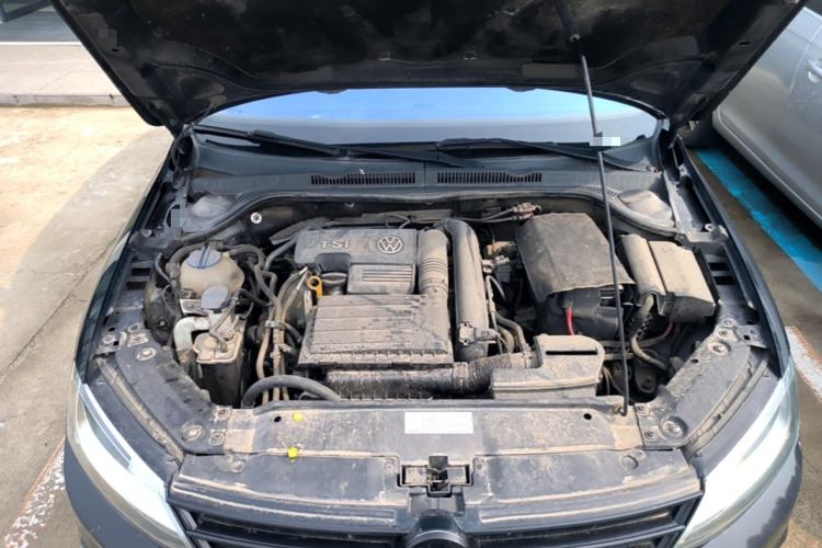 Used Volkswagen Sagitar 2018 280TSI DSG Comfort Model Engine Bay