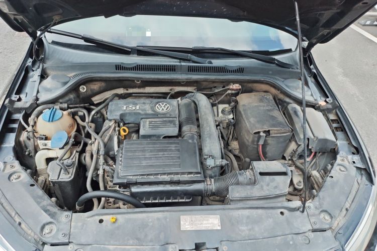 Used Volkswagen Sagitar 2018 180TSI DSG Prestige Edition Engine Bay
