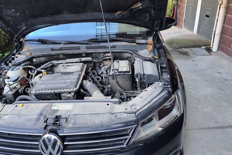 Used Volkswagen Sagitar 2018 1.6L Automatic Comfort Model Engine Bay Left