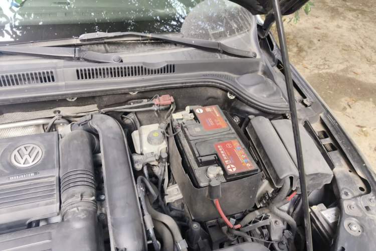 Used Volkswagen Sagitar 2018 280TSI DSG Ignite Edition Engine Bay Left