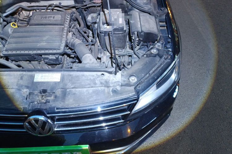 Used Volkswagen Sagitar 2018 1.6L Automatic Comfort Model Engine Bay Left