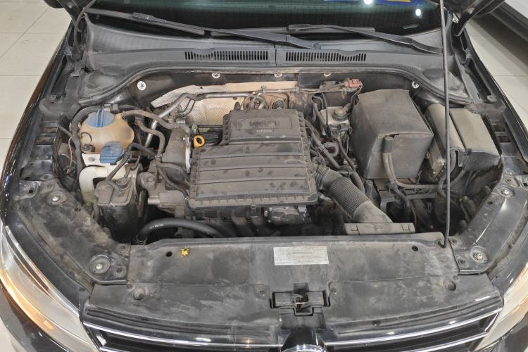 Used Volkswagen Sagitar 2018 1.6L Automatic Comfort Model Engine Bay