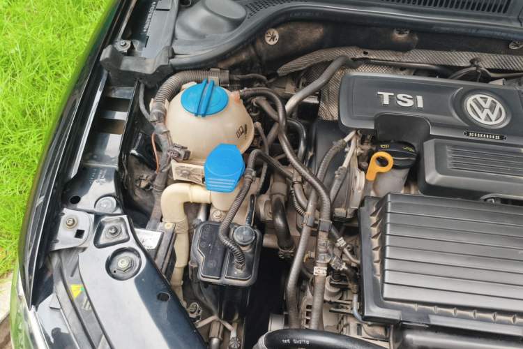 Used Volkswagen Sagitar 2018 280TSI DSG Ignite Edition Engine Bay Right