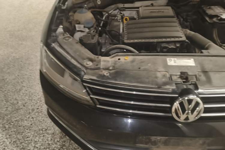 Used Volkswagen Sagitar 2018 1.6L Automatic Comfort Model Engine Bay Right