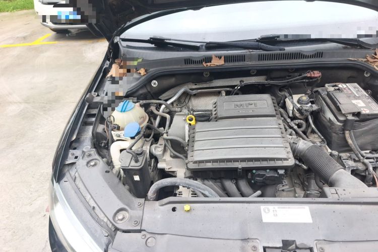Used Volkswagen Sagitar 2018 1.6L Automatic Comfort Model Engine Bay Right