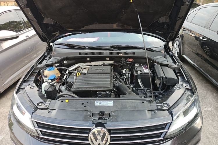 Used Volkswagen Sagitar 2018 1.6L Automatic Comfort Model Engine Bay