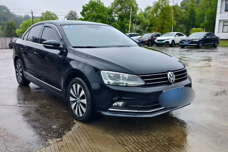 Used Volkswagen Sagitar 2018 280TSI DSG Comfort Model Exterior 2