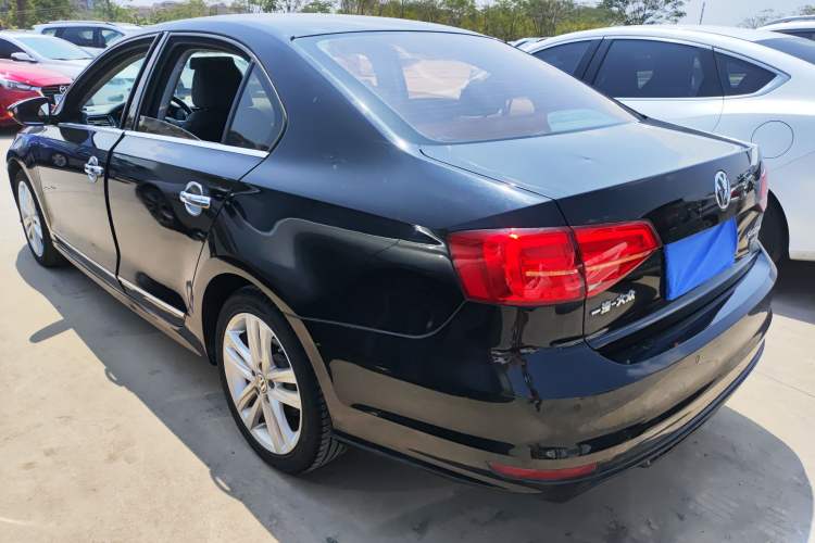 Used Volkswagen Sagitar 2018 280TSI DSG Ignite Edition Exterior 2