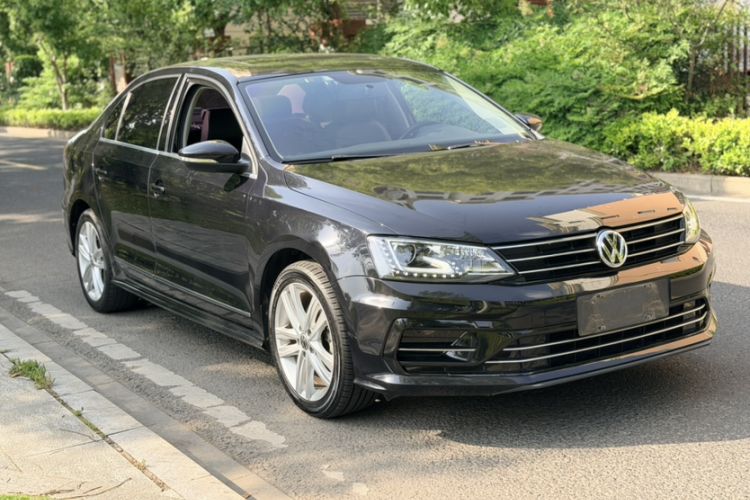 Used Volkswagen Sagitar 2018 280TSI DSG Ignite Edition Exterior 5
