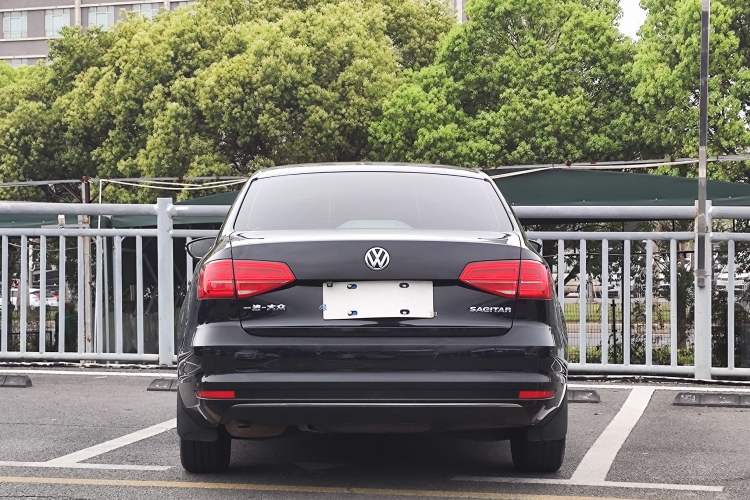 Used Volkswagen Sagitar 2018 1.6L Automatic Comfort Model Exterior 7