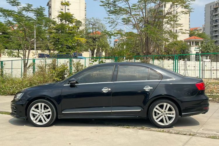 Used Volkswagen Sagitar 2018 280TSI DSG Ignite Edition Exterior 9
