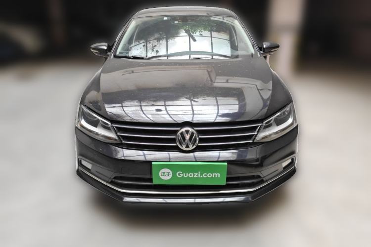 Used Volkswagen Sagitar 2018 1.6L Manual Comfort Model Front