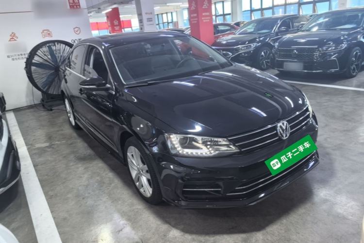 Used Volkswagen Sagitar 2018 280TSI DSG Ignite Edition Front Right 45 Deg