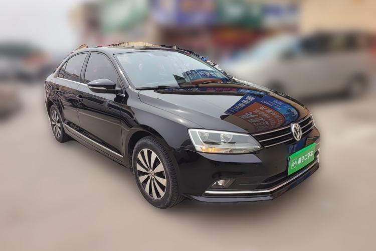 Used Volkswagen Sagitar 2018 1.6L Automatic Comfort Model Front Right 45 Deg