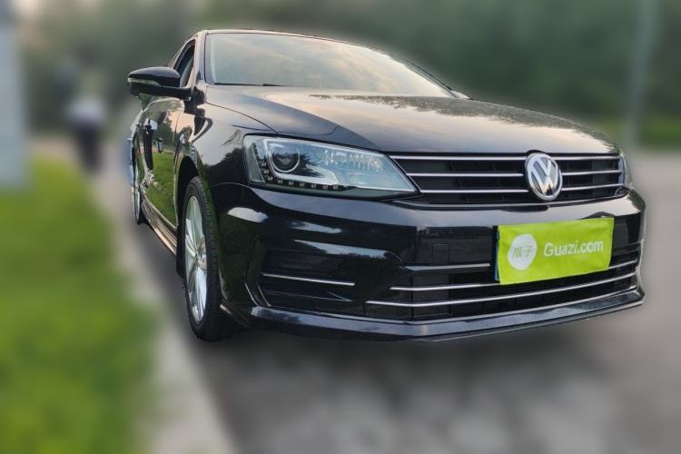 Used Volkswagen Sagitar 2018 280TSI DSG Ignite Edition Front Right 45 Deg