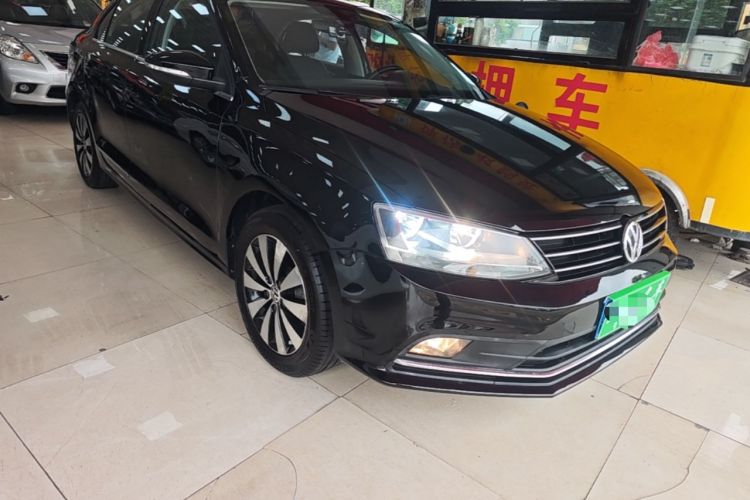 Used Volkswagen Sagitar 2018 1.6L Automatic Comfort Model Front Right 45 Deg