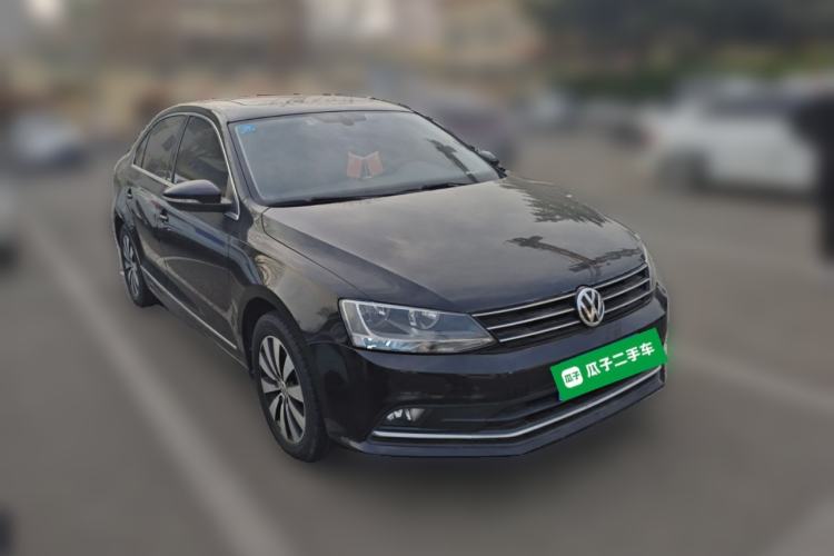 Used Volkswagen Sagitar 2018 1.6L Automatic Comfort Model Front Right 45 Deg