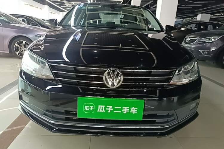 Used Volkswagen Sagitar 2018 1.6L Automatic Comfort Model Front