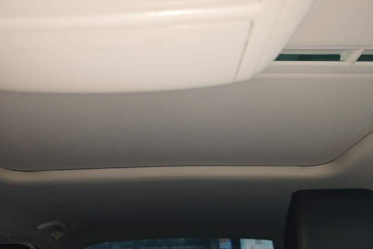 Used Volkswagen Sagitar 2018 1.6L Automatic Comfort Model Headliner
