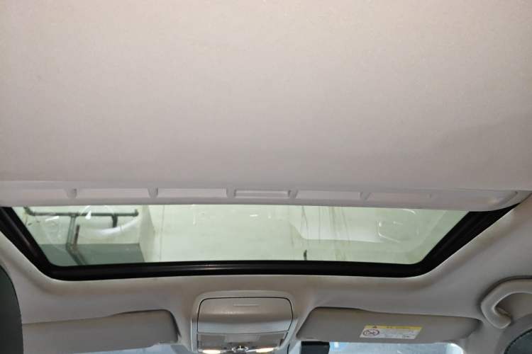 Used Volkswagen Sagitar 2018 1.6L Manual Comfort Model Headliner