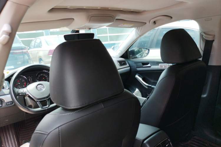 Used Volkswagen Sagitar 2018 180TSI DSG Prestige Edition Headliner