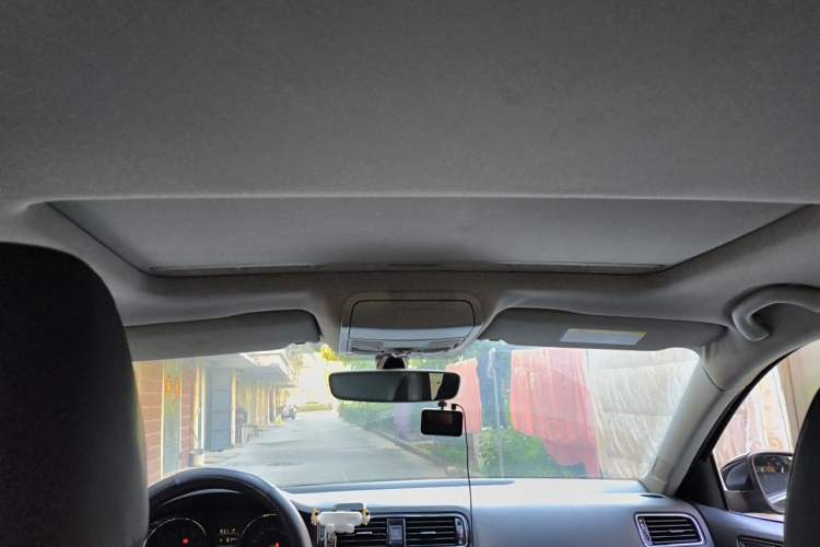 Used Volkswagen Sagitar 2018 1.6L Automatic Comfort Model Headliner