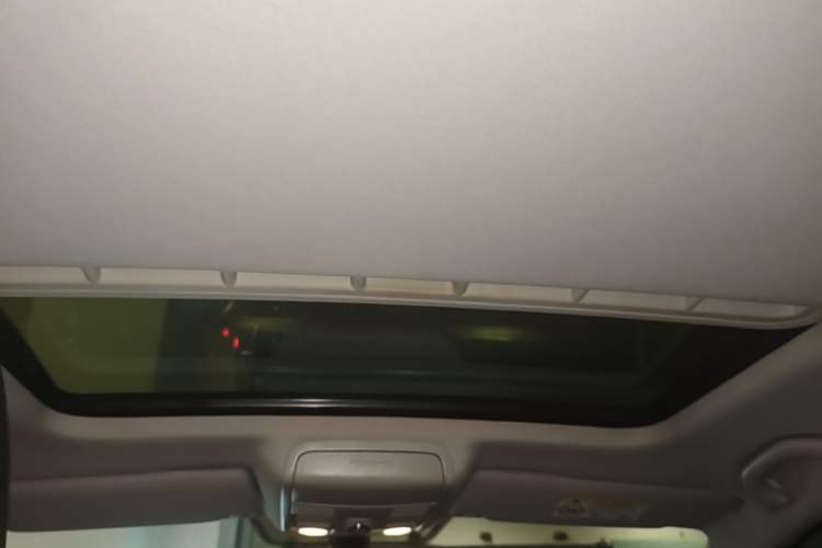 Used Volkswagen Sagitar 2018 1.6L Automatic Comfort Model Headliner