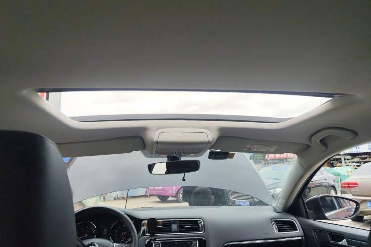 Used Volkswagen Sagitar 2018 280TSI DSG Luxury Model Headliner
