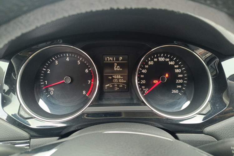 Used Volkswagen Sagitar 2018 1.6L Automatic Comfort Model Instrument Cluster