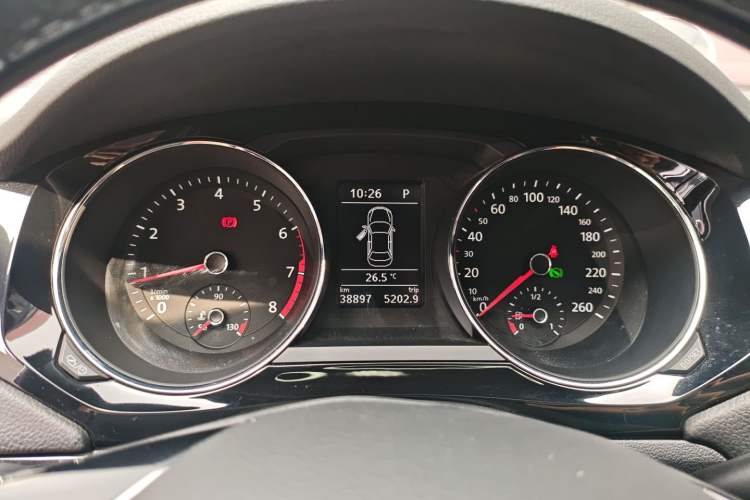 Used Volkswagen Sagitar 2018 280TSI DSG Ignite Edition Instrument Cluster