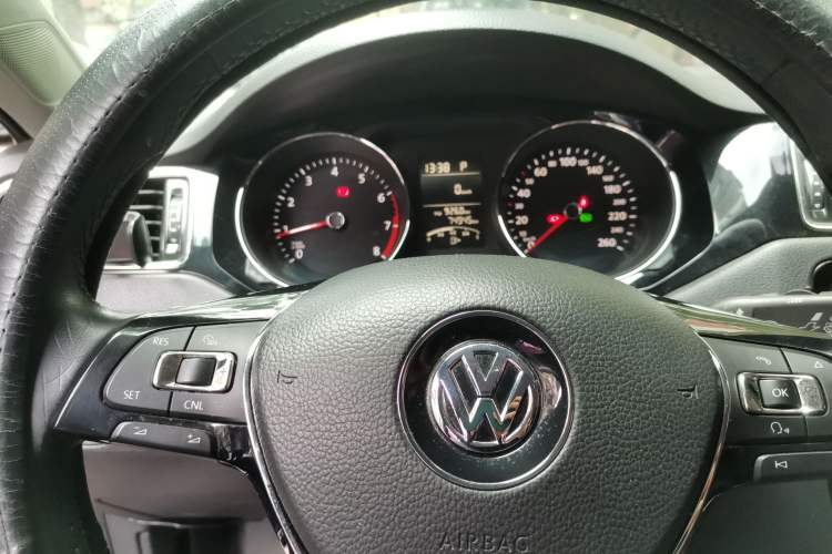 Used Volkswagen Sagitar 2018 1.6L Automatic Comfort Model Instrument Cluster