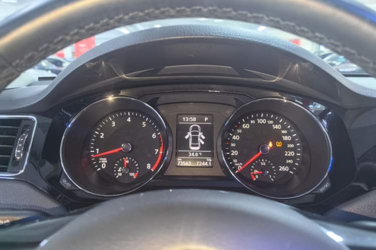 Used Volkswagen Sagitar 2018 280TSI DSG Ignite Edition Instrument Cluster