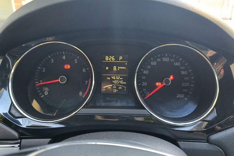 Used Volkswagen Sagitar 2018 1.6L Automatic Comfort Model Instrument Cluster