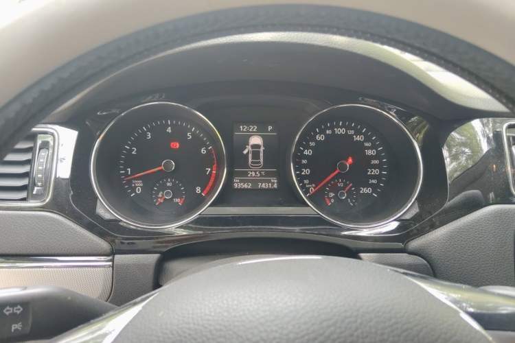 Used Volkswagen Sagitar 2018 180TSI DSG Prestige Edition Instrument Cluster