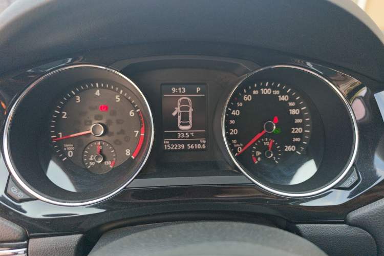 Used Volkswagen Sagitar 2018 280TSI DSG Comfort Model Instrument Cluster