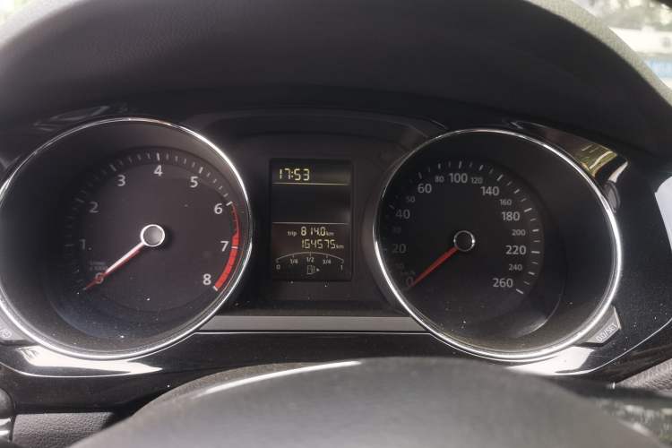 Used Volkswagen Sagitar 2018 1.6L Automatic Comfort Model Instrument Cluster